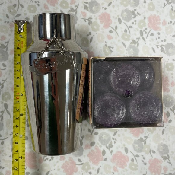 Gift Set: Cocktail Shaker w/ Votive Holder & 12 Yankee Candle SHIRAZ Candles - Picture 10 of 13